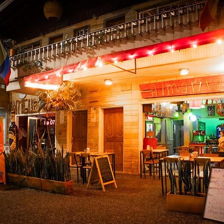 Casa Almarita - Hostal, Bar Y Restaurante Medellín Exteriör bild