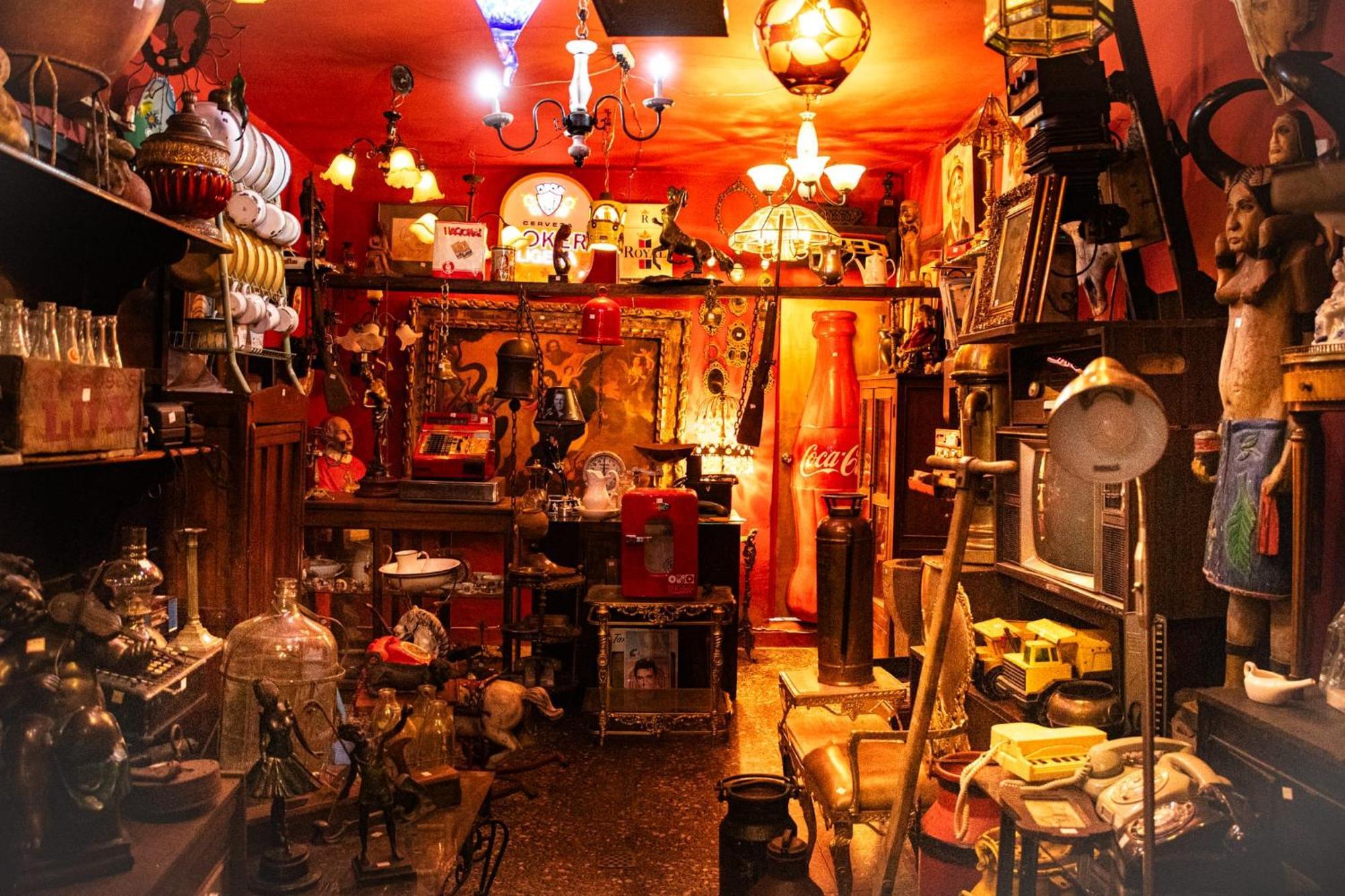 Casa Almarita - Hostal, Bar Y Restaurante Medellín Exteriör bild